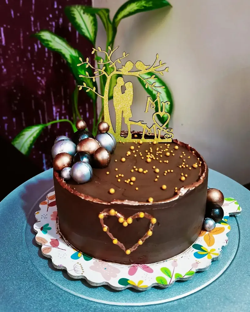 Wedding cake by Harshu's